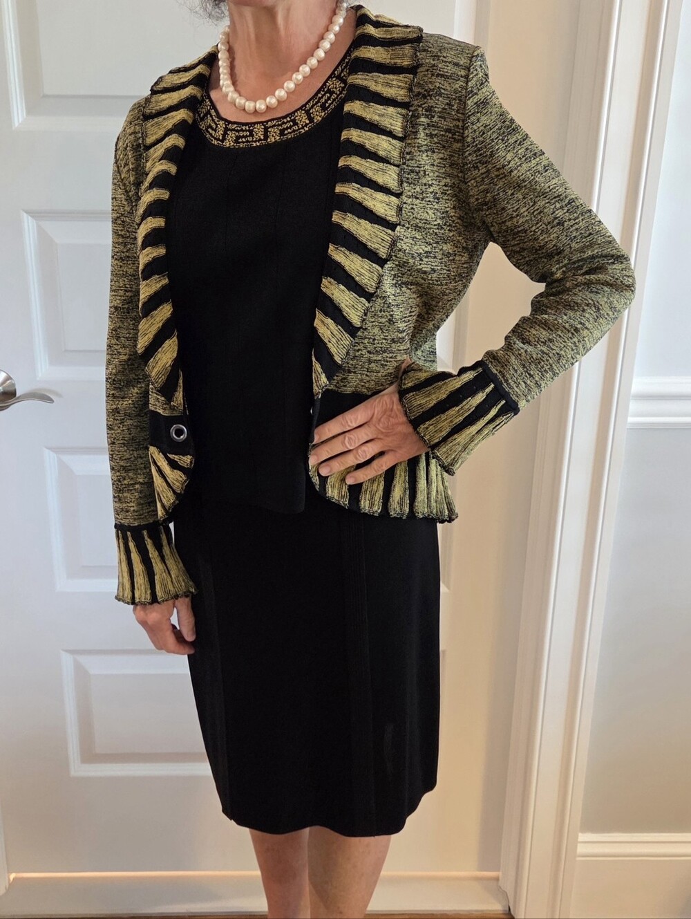 Women's Black and GoldTextured Ruffle-Trim Jacket